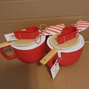 Red Mixing Bowl Set with Heart-Shaped Spatulas 2 Baking Se